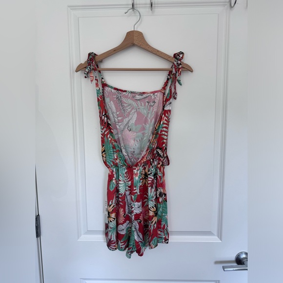 NEW! The Bikini Lab romper swimsuit coverup size XS tropical Hawaiian open back - Picture 9 of 13